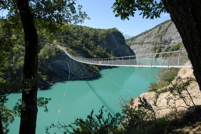 Lac Monteynard, Les passerelles Himalayennes